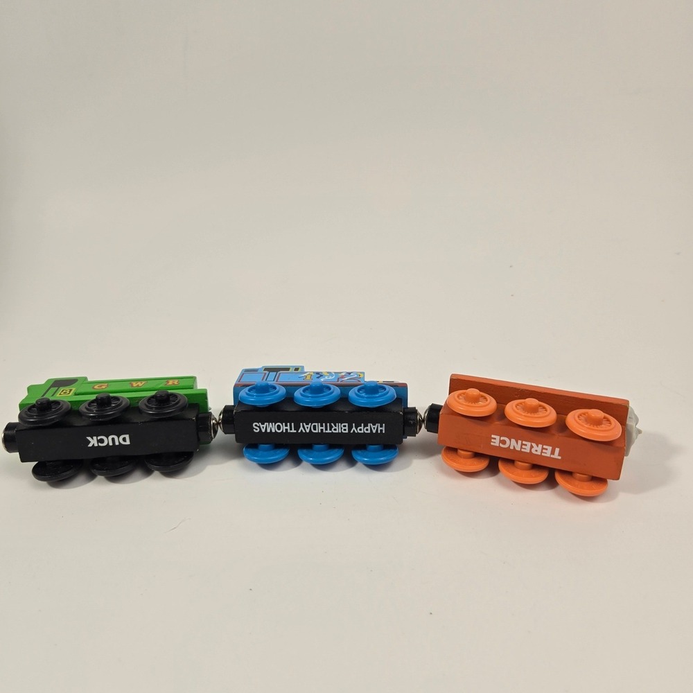 Thomas & Friends Wooden Railway Lot Duck Happy Birthday Thomas Terence Train - Picture 3 of 6